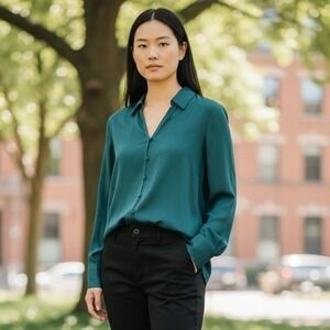 NEW J. Jill Evergreen Modal Rayon Button Front Blouse V-Neck Top Career Medium